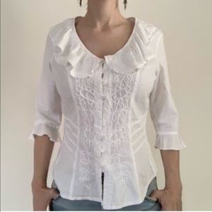 Gretty Zueger White cotton top.